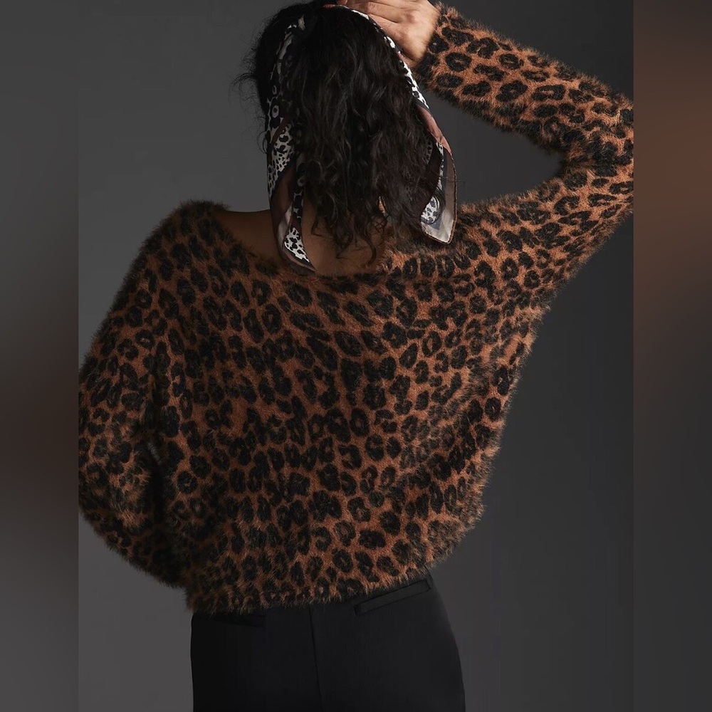 NWOT Leopard Print Off-Shoulder Sweater - Picture 2 of 9